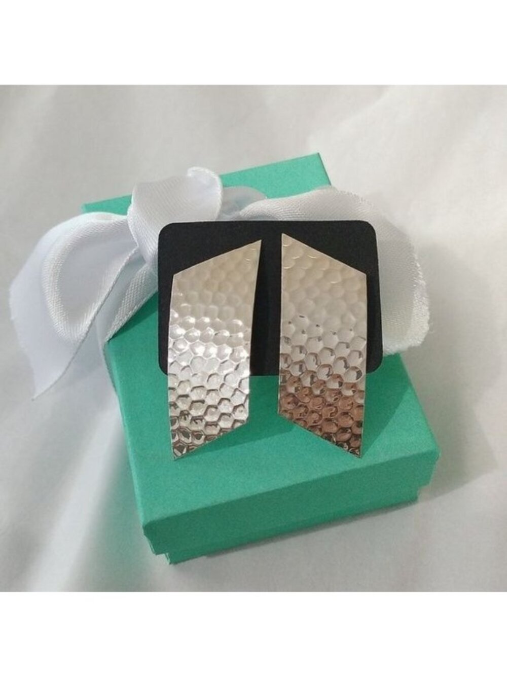 Vintage 80s Sterling Silver Hammered Curved Post Earrings